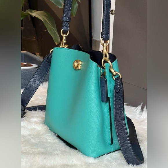 💰SOLD - C3766 - Coach Willow Bucket Bag in Colorblock - Picture 4 of 12